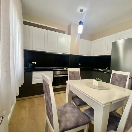 New Bazaar-apartment 1 티라나
