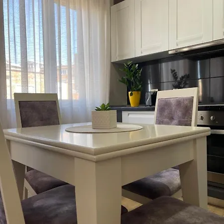 New Bazaar-apartment 1 아파트 *